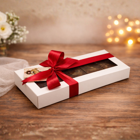 Opakowanie na czekoladę dubajską z okienkiem Pudełko na pierniki 24x11x2,5 cm białe