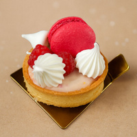 Podkład bankietowy do monoporcji kwadratowy z uchwytem 8x8 cm złoty